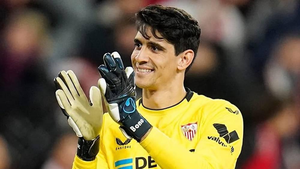 من بينها توتنهام.. أندية الدوري الإنجليزي الممتاز تهدف للتعاقد مع ياسين بونو في الميركاتو المقبل