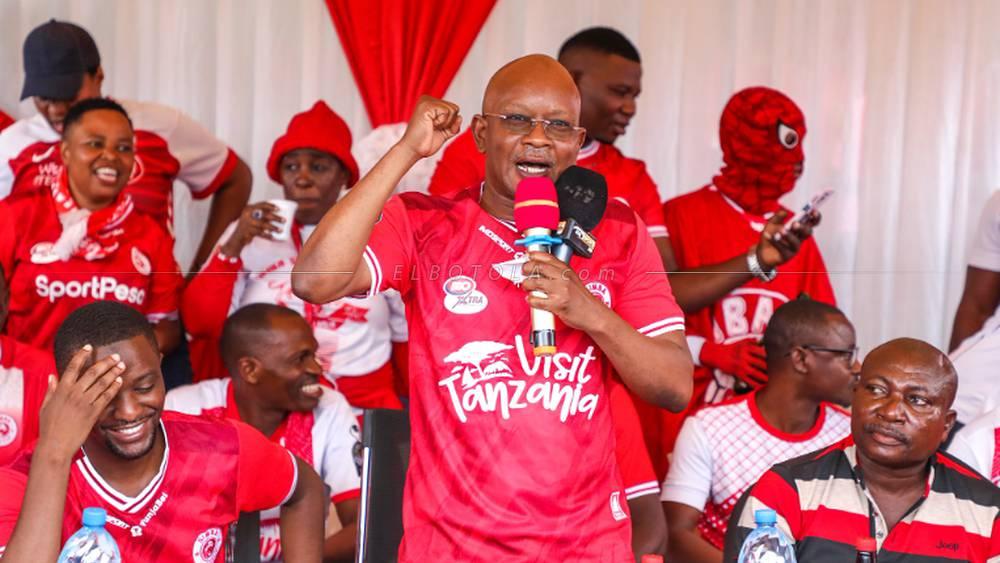 مانجونجو (رئيس سيمبا): "اللاعبون وعدونا بالقتال أمام الرجاء لمدة 90 دقيقة واستعدادهم لمنحنا أول انتصار على أرضنا"