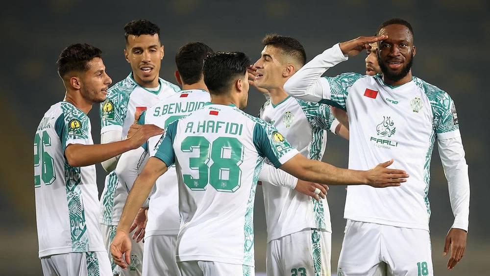 المكعازي وبولاكسوت ورحيمي أبرز غيابات الرجاء أمام حوريا كوناكري مقابل عودة إسماعيل مقدم