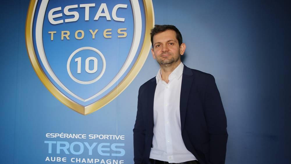 السجن "مع وقف التنفيذ" لرئيس نادي "تروا" الفرنسي بتهمة "الاعتداء على زوجته"