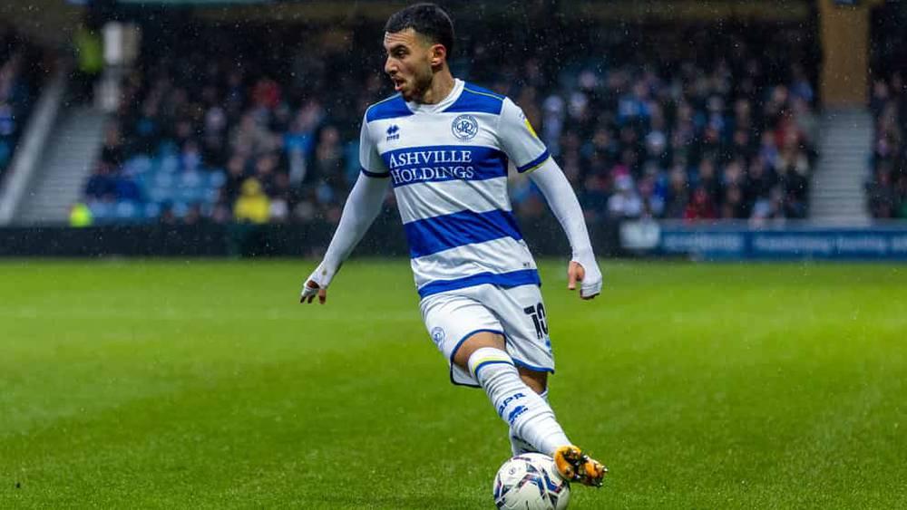 الشاعر يواصل الغياب عن مباريات كوينز بارك بسبب الإصابة ومدربه يأمل عودته قريبا