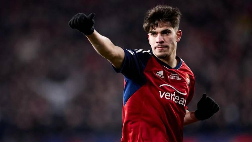 مدرب أوساسونا: "امتلاك لاعب مثل الزلزولي في الفريق نعمة"