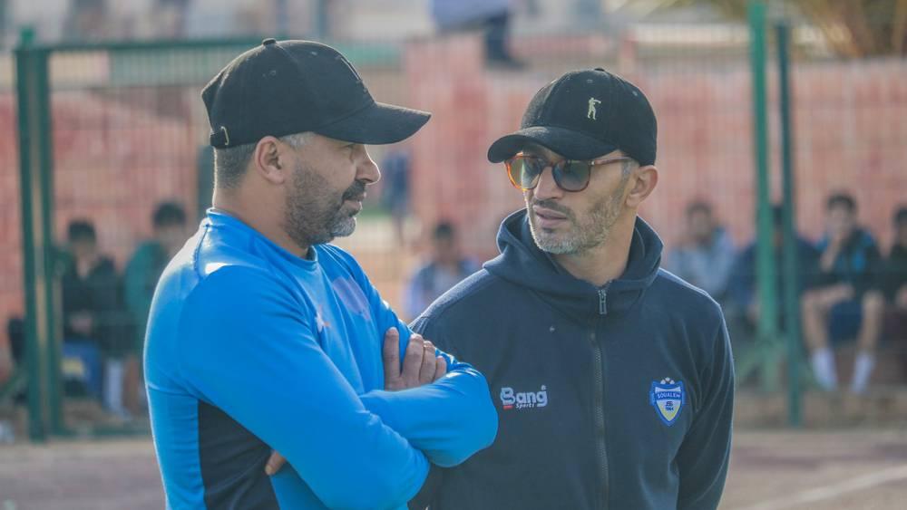 الشباب الرياضي السالمي ينفصل عن مدربه زكرياء عبوب ومساعده المباركي يقود الفريق مؤقتا