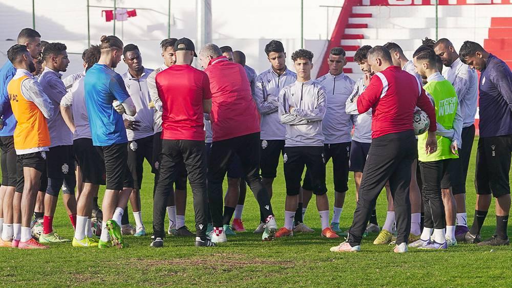 الوداد يخوض أولى حصصه التدريبية بلواندا مساء يومه الخميس تأهبا لمواجهة بيترو أتلتيكو