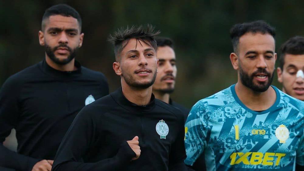 يوم راحة للاعبي الرجاء بعد العودة من مالي في السادسة من صباح يومه الخميس والفريق يباشر تداريبه غدا الجمعة استعدادا لمواجهة ح. أكادير