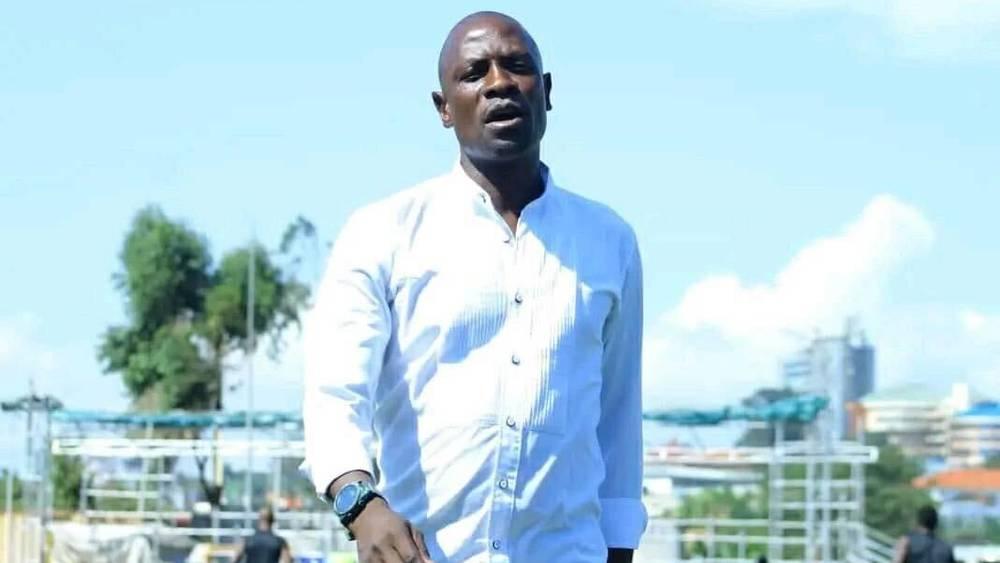 عصبة الأبطال/ قبل مواجهة الرجاء.. "أليكس إيسابيريي" مدربا جديدا لفايبرز الأوغندي خلفا لبيانكي