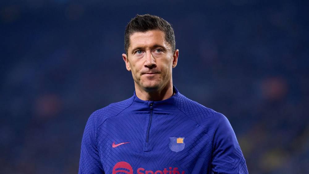 ليفاندوفسكي: "أسلوب لعب برشلونة قبل 10 سنوات قد لا يعمل حاليا.. يجب التأقلم مع الوضع الحالي"