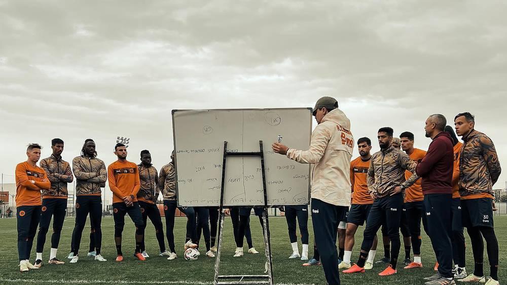 نهضة بركان يحيل أربعة لاعبين على المجلس التأديبي لـ"إخلالهم بالنظام الداخلي للنادي"