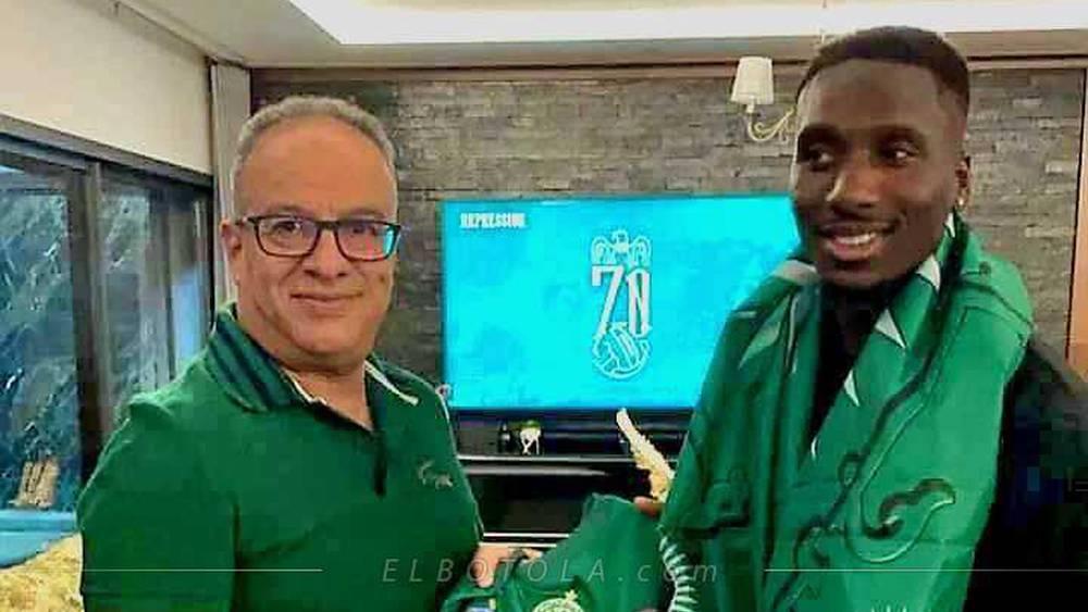 محامي بيتر ويلسون لـ"البطولة": "الفيفا أصدرت قراراً يُلزم الرجاء بتأدية 420 مليون سنتيم لصالح اللاعب وقد حاولت التواصل مع النادي لإنهاء الملف ودياً"