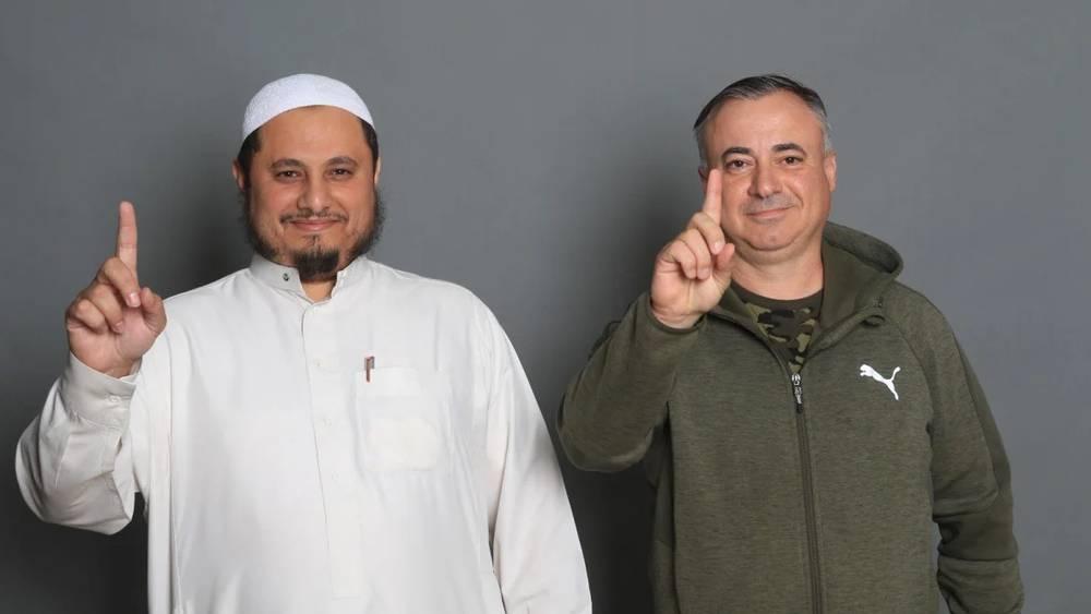 قبل حلول رمضان.. الروماني "بورقا دانيلو" مدرب أُحد السعودي "تحت 15 سنة" يعتنق الإسلام