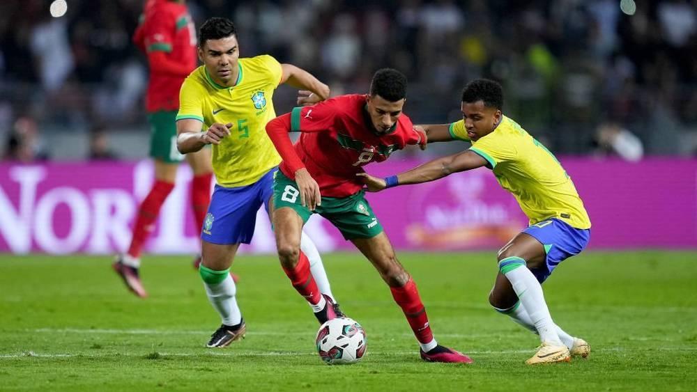 كاسيميرو: "لعبنا أمام منتخب كبير ونحن لدينا مدرب جديد ولاعبين جدد ونحاول القيام بالأمور بشكل جيد"