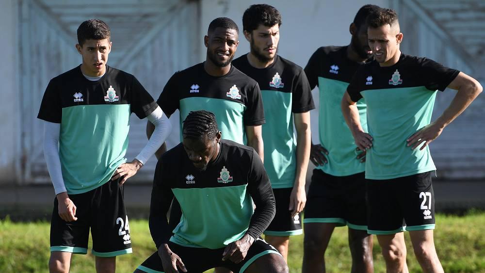 الجيش الملكي يختتم تداريبه بحصة مسائية استعدادا لمواجهة أسكو دي كارا في كأس الكونفدرالية