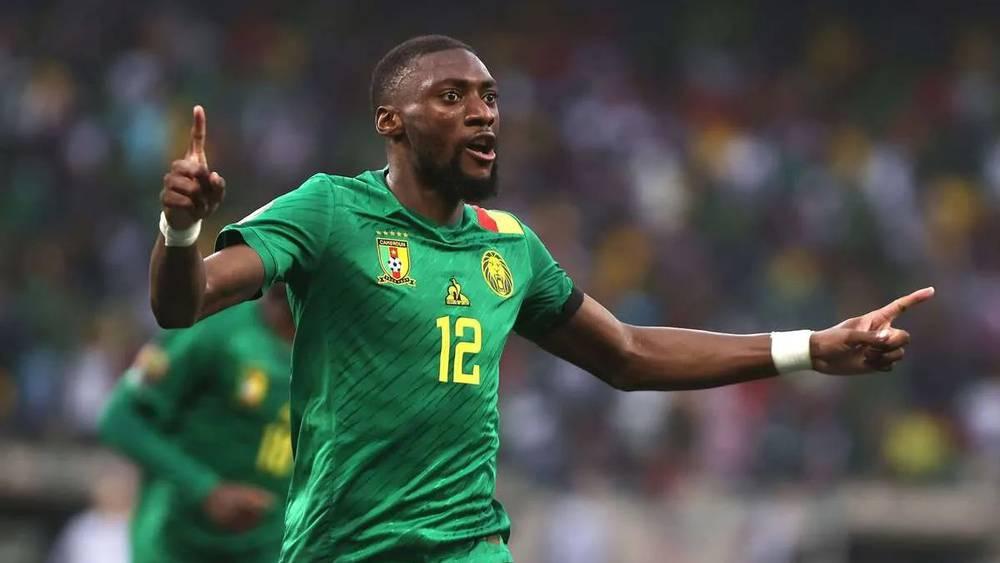 إيكامبي يكشف عن أهم لحظتين في حياته: "الفوز بكأس أمم أفريقيا 2017 وهدف التأهل لكأس العالم ضد الجزائر"