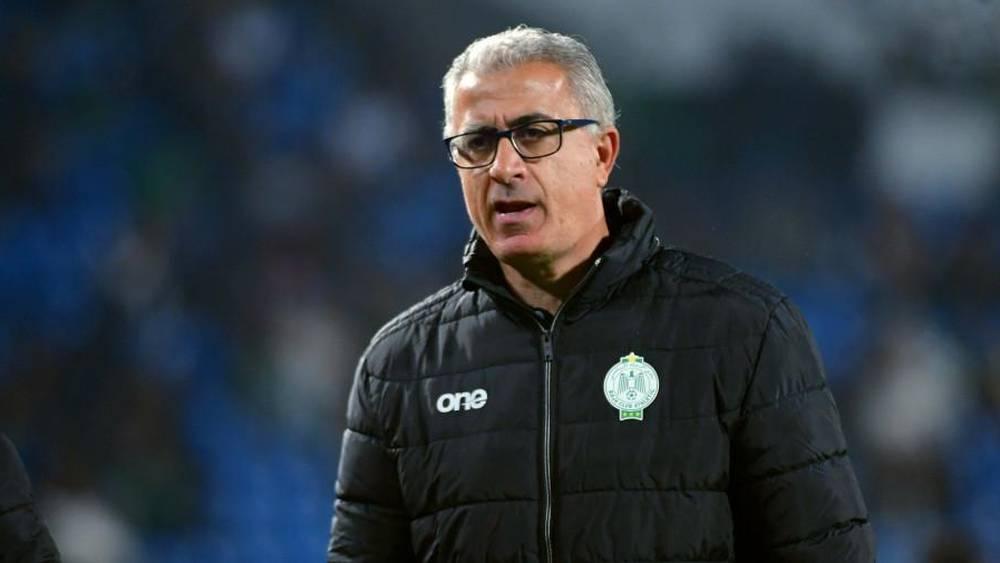 تشكيلة الرجاء في "الديربي".. لكبير يعتمد على أهولو والمكعازي وزريدة في الوسط والهبطي وبوزوق وخابا في الهجوم