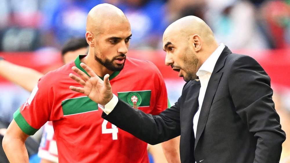 الركراكي: "عندما التقيت أمرابط لأول مرة قلت 'إنه مفتاحي' في المنتخب المغربي.. لقد فهم جيدا ما ننتظره منه وقام بمونديال رائع"