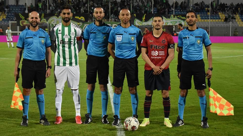 الدفاع الحسني الجديدي يحتج على التحكيم في مباراته ضد أولمبيك آسفي