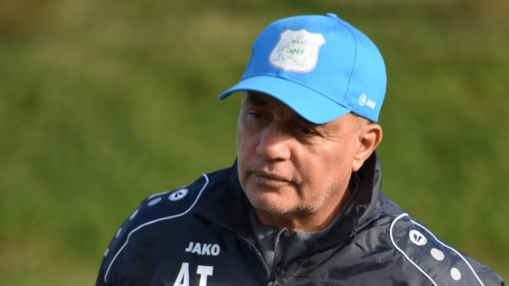 طاليب: "الضغط والتخوف يجعلان اللاعب يفقد شيئاً من مهاراته الفردية وحظوظنا وافرة للخروج من مأزق أسفل الترتيب"