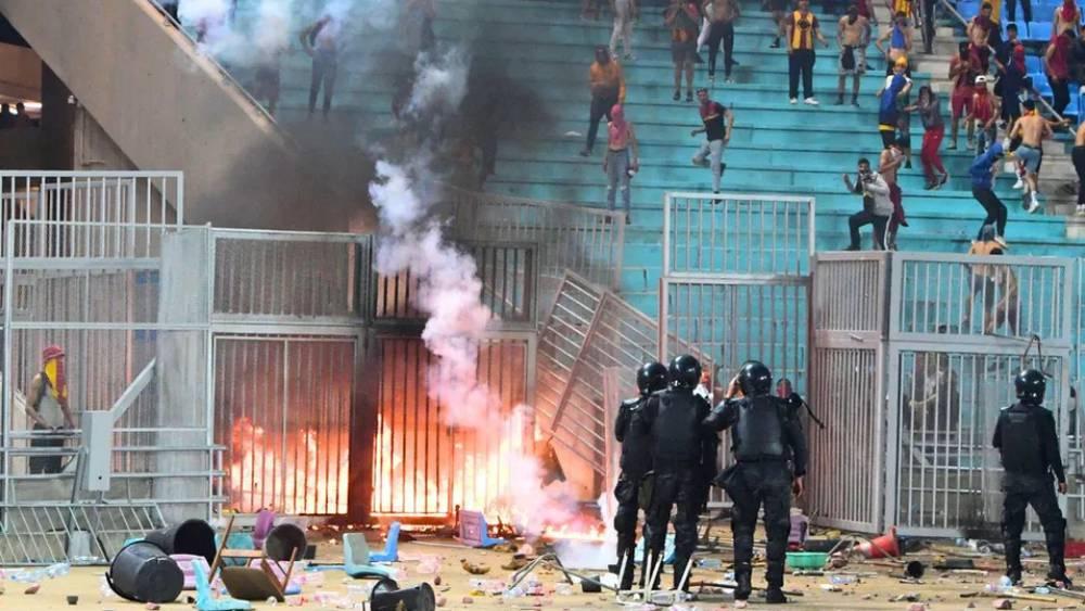 الترجي التونسي مهدد بعقوبات كبيرة عقب أحداث الشغب التي شهدتها مباراة يوم أمس أمام شبيبة القبائل الجزائري