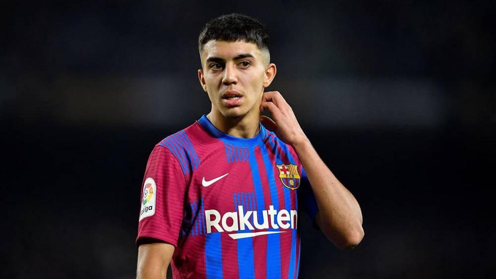 "سبورت"/ انهيار صفقة انتقال أخوماش إلى ليدز يونايتد الإنجليزي