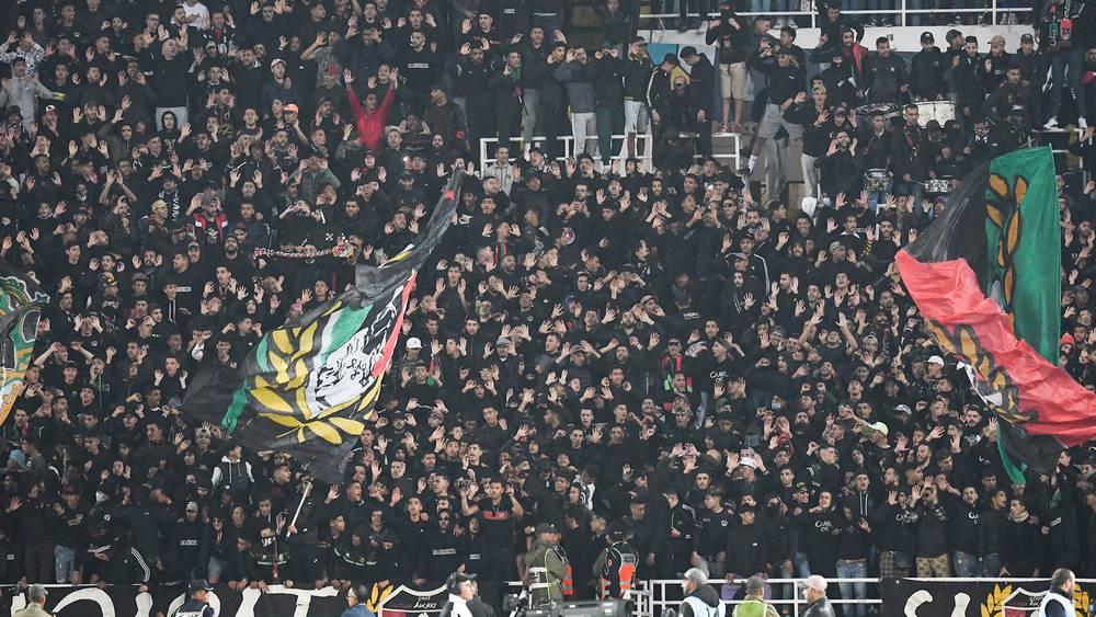 الجيش الملكي يبدأ عملية بيع تذاكر مباراته ضد شباب السوالم يومه الخميس ويحدد أثمنتها في 30 و50 و100 درهم