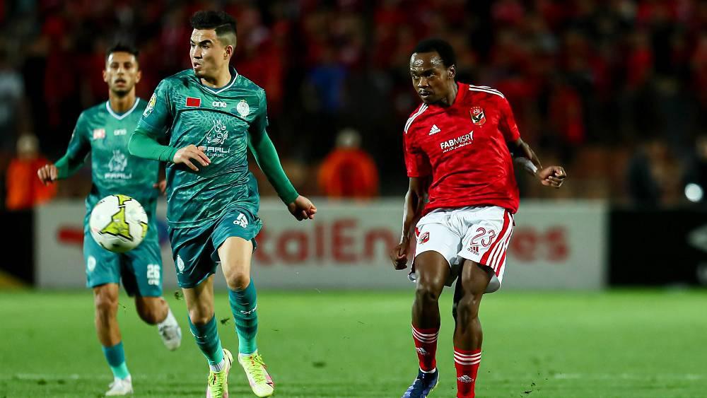 "الكاف" يعاقب الرجاء بمبارتين دون جمهور قاريا خارج البيضاء مع دفع غرامة ثقيلة تُسدد قبل شهرين!