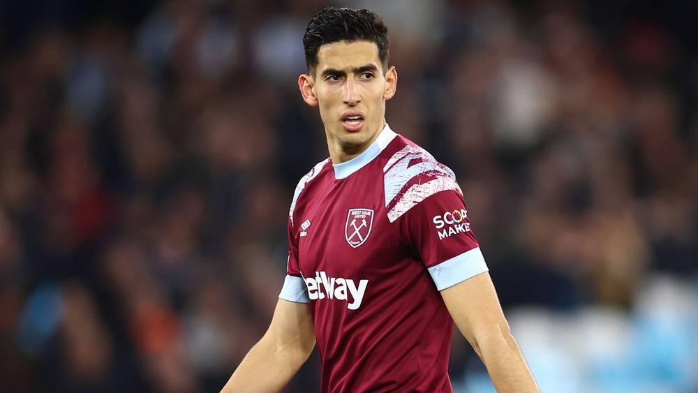 أكرد أساسي أمام مانشستر يونايتد بالدوري الإنجليزي الممتاز