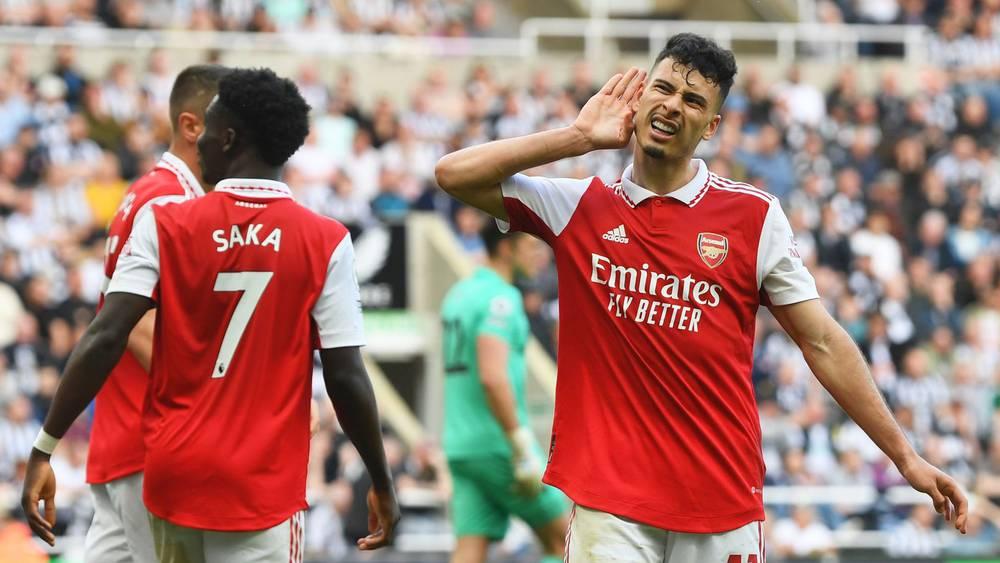 أرسنال يواصل مطاردة مانشستر سيتي على صدارة الدوري الإنجليزي