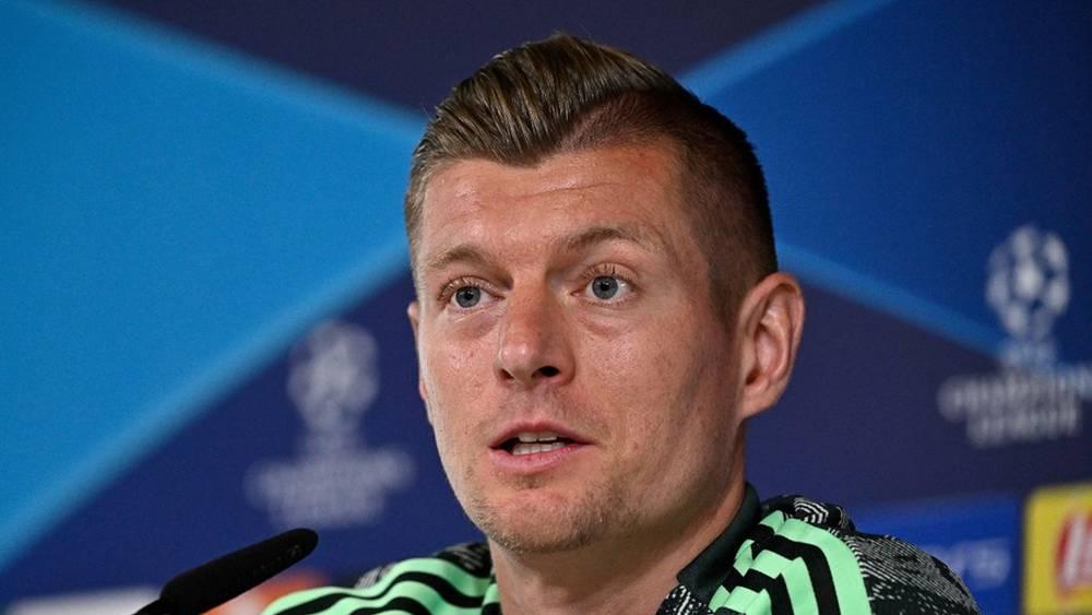 كروس: "تصريحات روني؟ قالوا نفس الشيء العام الماضي وفزنا بدوري الأبطال.. هذه الأمور لم تعد تؤثر علينا ولا تحفزنا"