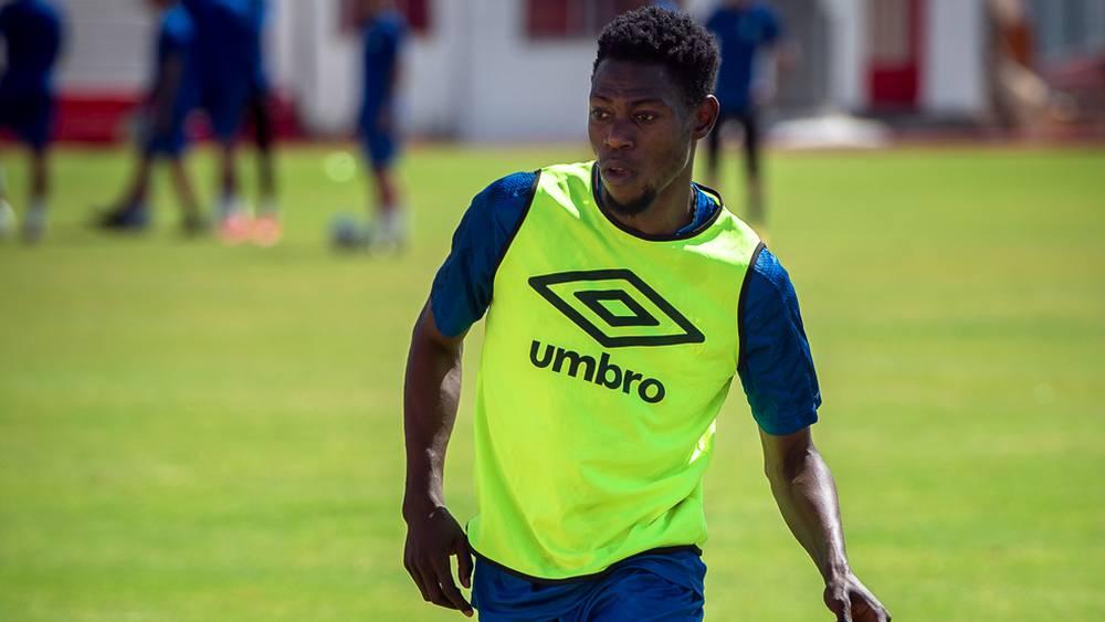 الوداد يخوض حصة تدريبية صباحية بمركب بنجلون وزولا يلتحق بالتداريب الجماعية