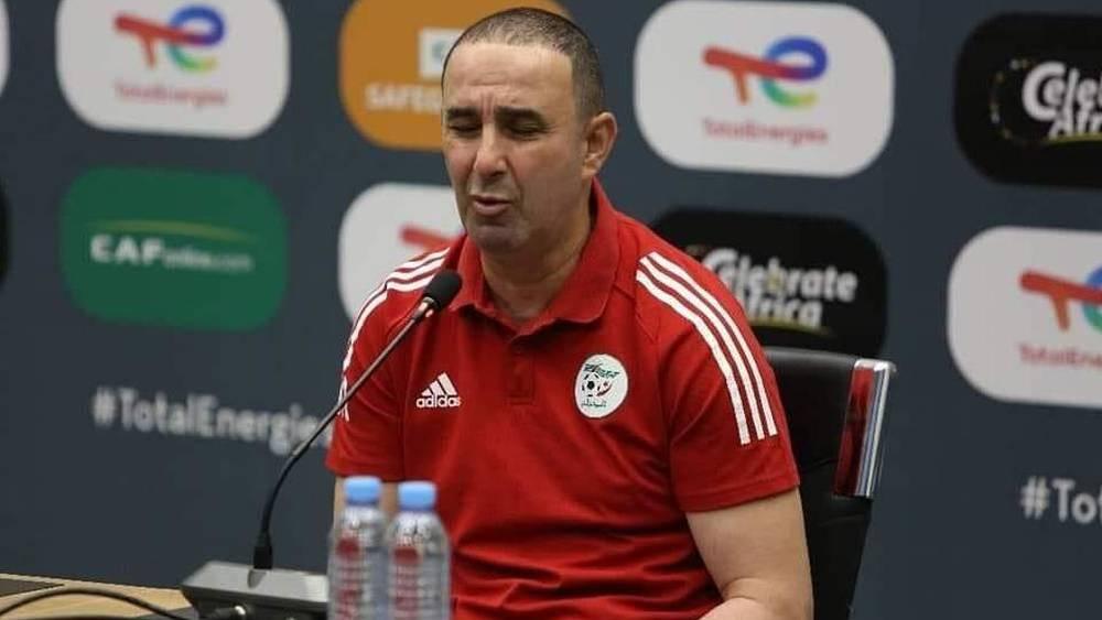 تقارير/ الاتحاد الجزائري يقيل مدرب منتخب أقل من 17 سنة وطاقمه المساعد بعد الإقصاء من "الكان" على يد المغرب
