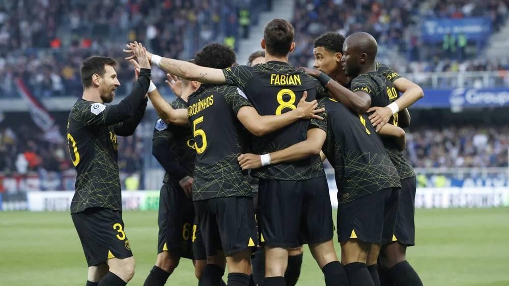 باريس سان جيرمان يقترب من حصد لقب الدوري الفرنسي