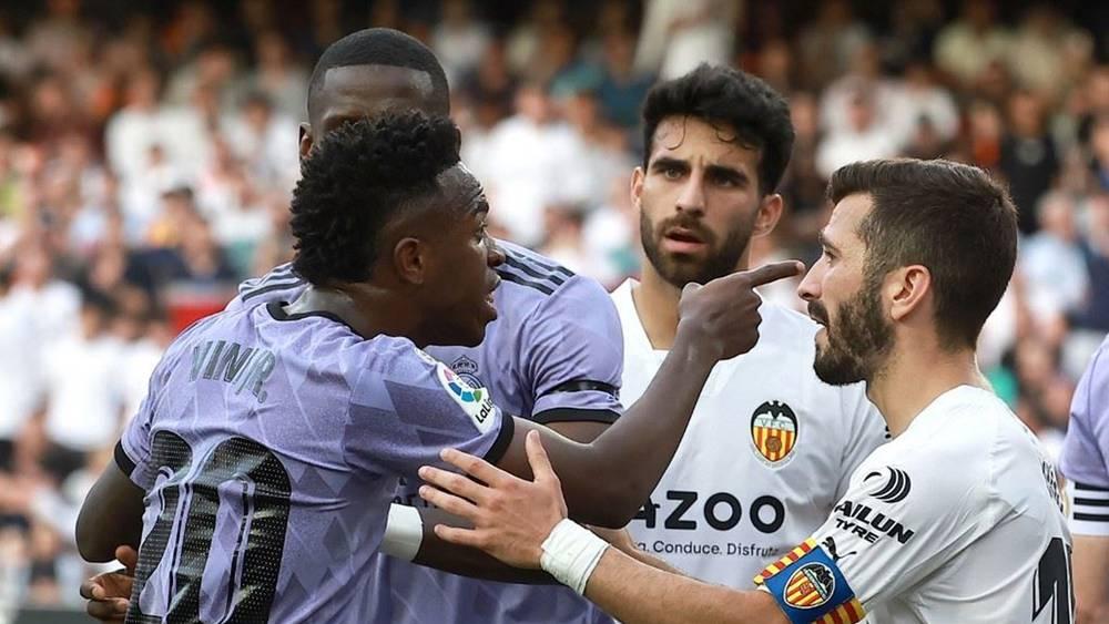 فالنسيا يعترض على العقوبة المفروضة عليه بعد واقعة "العنصرية" ضد فينيسيوس