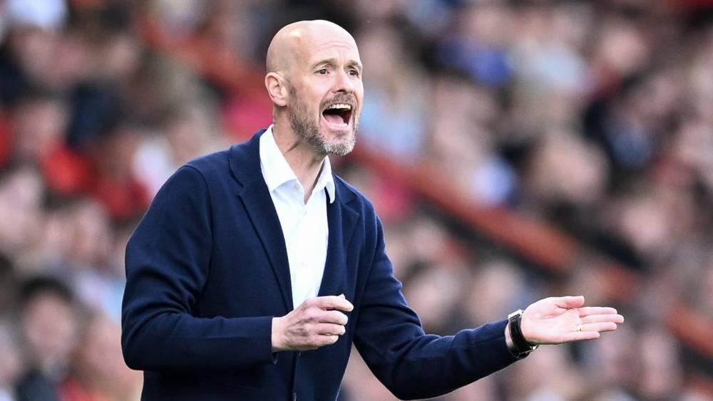 تين هاغ محذراً إدارة مانشستر يونايتد: "النادي يعلم أنه إذا كنت تريد التنافس على الألقاب عليك الإنفاق"