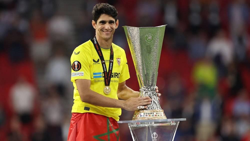 الصحف الإسبانية تشيد بأداء بونو في نهائي "اليوروبا ليغ": "الحارس المغربي الذي أرعب روما من أجل  إشبيلية لرفع لقب أوروبي آخر"