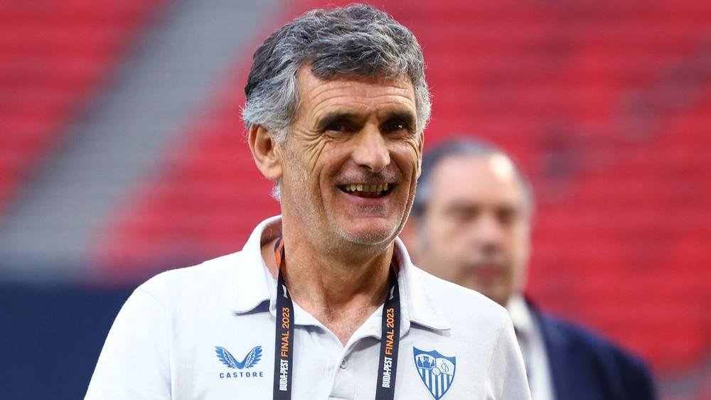 رسميًا/ إشبيلية يمدد عقد مدربه مينديليبار إلى غاية يونيو 2024