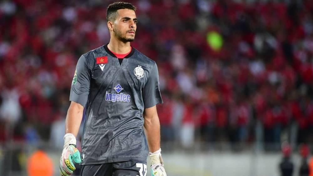 مطيع: "أتمنى الفوز بجميع الألقاب رفقة الوداد واستدعائي لقائمة أصعب جيل في تاريخ المنتخب المغربي شرف كبير لي"