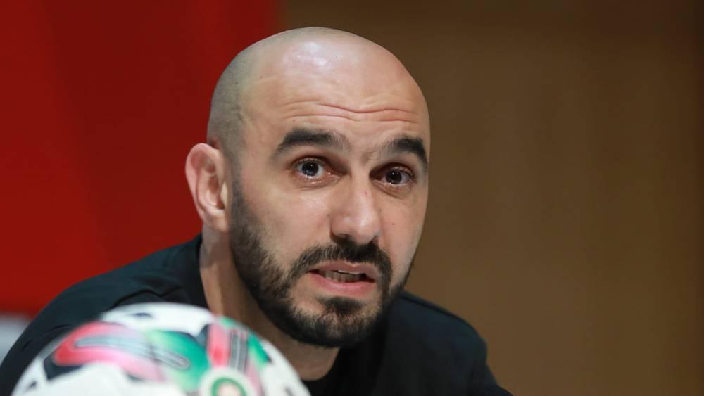 الركراكي: "لست راضيا على أي لاعب.. هذا إنذار جيد لنا بَاشْ اللاعبين يعْرفُو شنُو كَايتسنَّاهم"