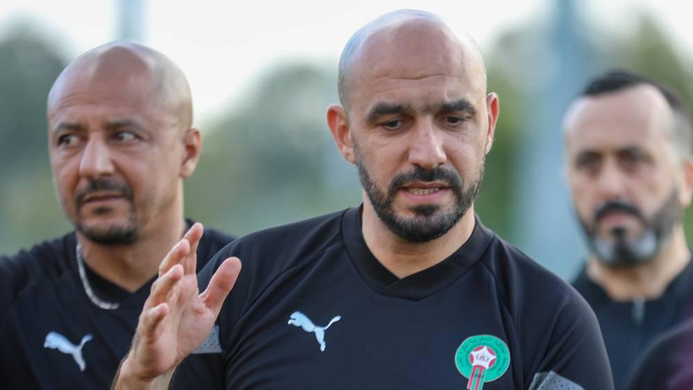 الركراكي للجماهير المغربية: "سْمحُو لينا على المستوى الذي ظهرنا به اليوم"