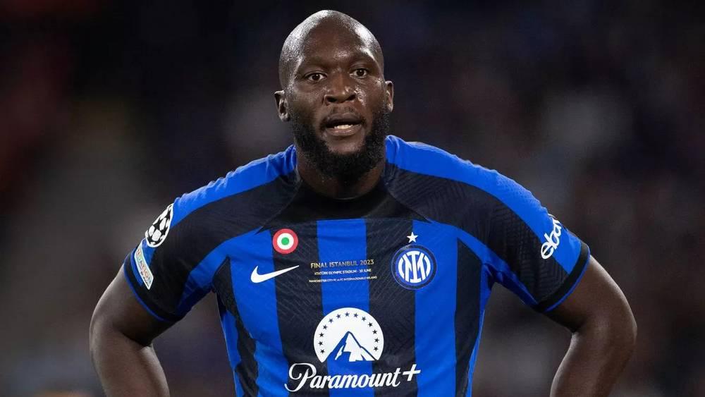 تقارير/ لوكاكو يلتقي بمسؤولي الهلال في باريس ويطرح شروطه للانتقال إلى الدوري السعودي