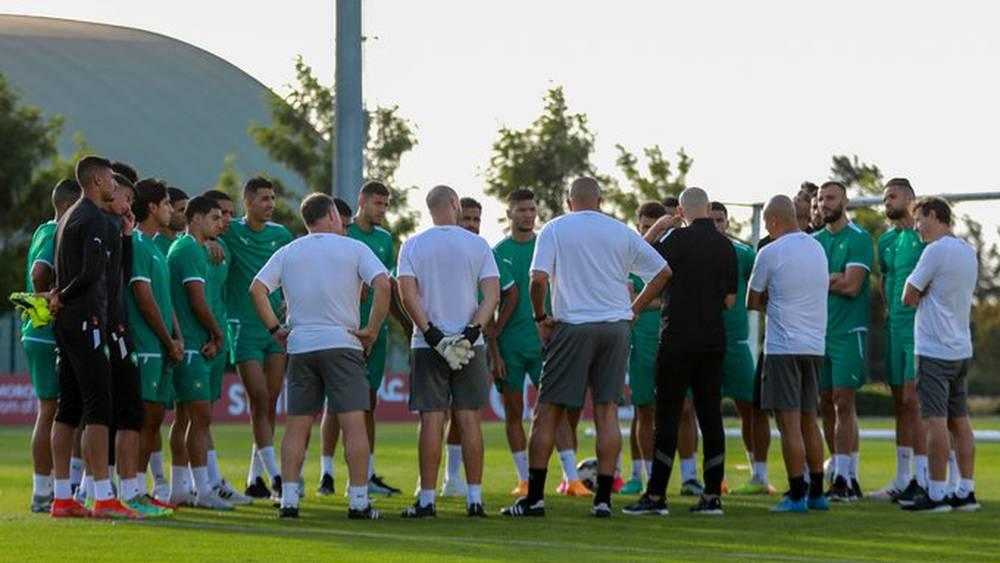 حصة تدريبية صباحية للمنتخب المغربي قبل شدّ الرِّحال إلى جنوب أفريقيا اليوم الأربعاء
