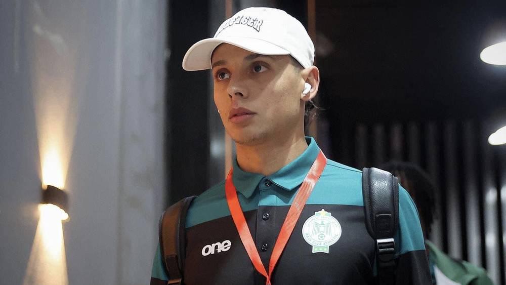 الهبطي يغيب رسميا عن قائمة الرجاء المستدعاة لمباراة نهضة بركان