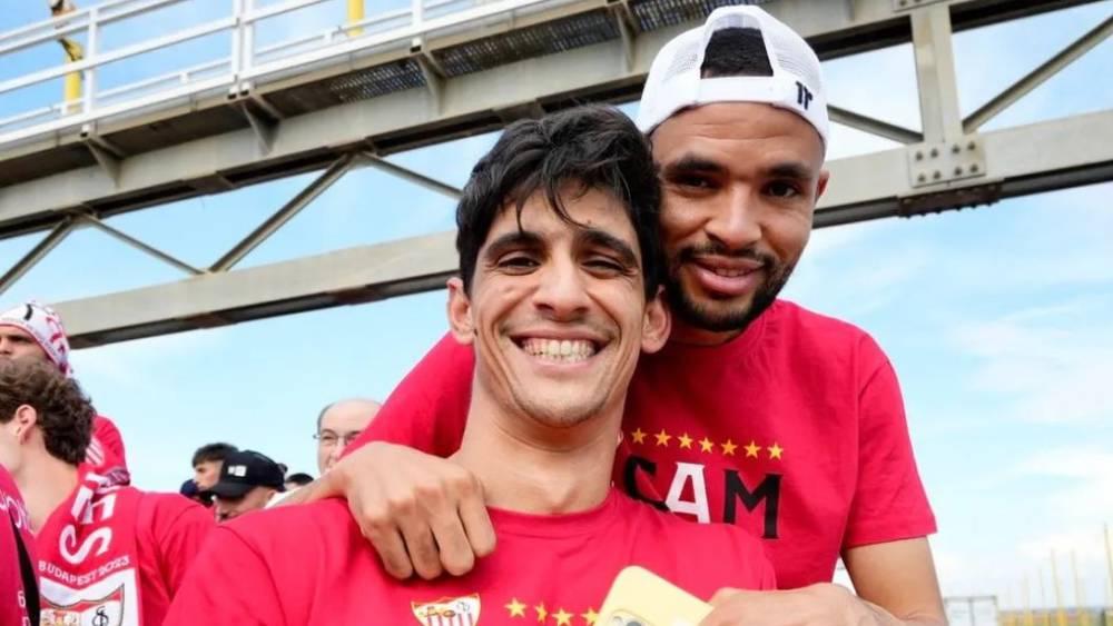 إشبيلية يتطلع لجني 60 مليون يورو على الأقل من بيع عقود النصيري وبونو