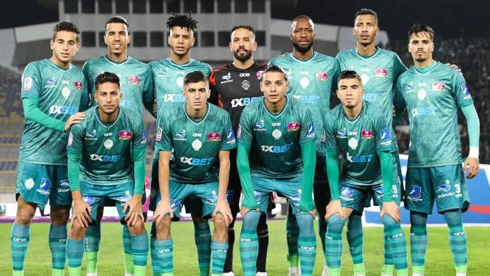 تشكيلة الرجاء أمام الدفاع الجديدي.. كامارا والوردي أساسيان وفخر في حراسة المرمى