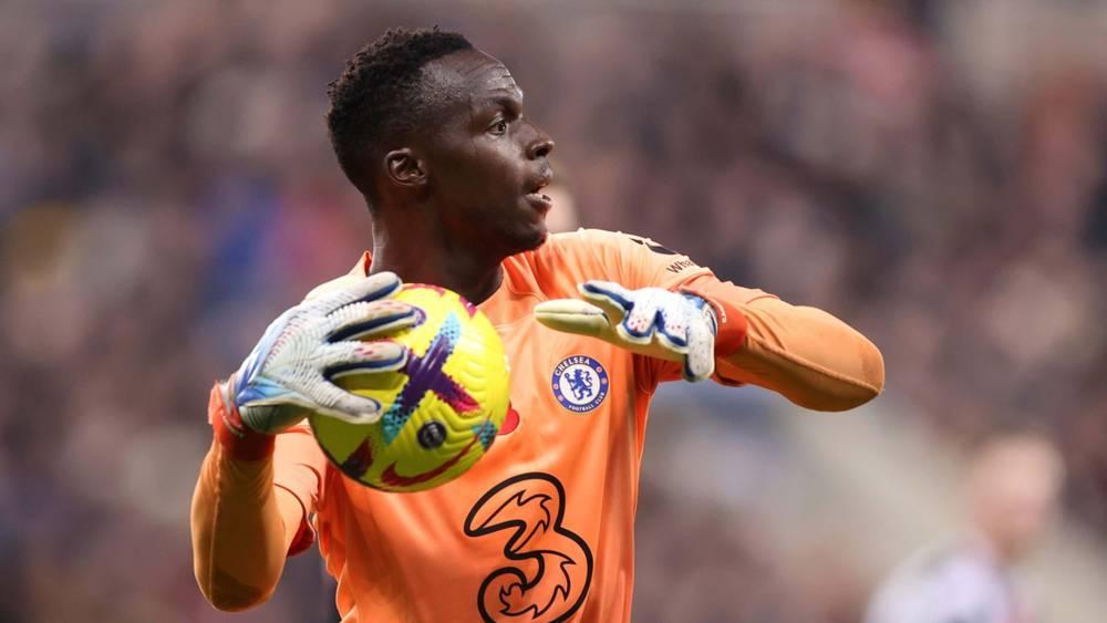 إدوارد ميندي يخضع للفحص الطبي غدًا الإثنين تمهيدًا لانتقاله إلى أهلي جدة السعودي