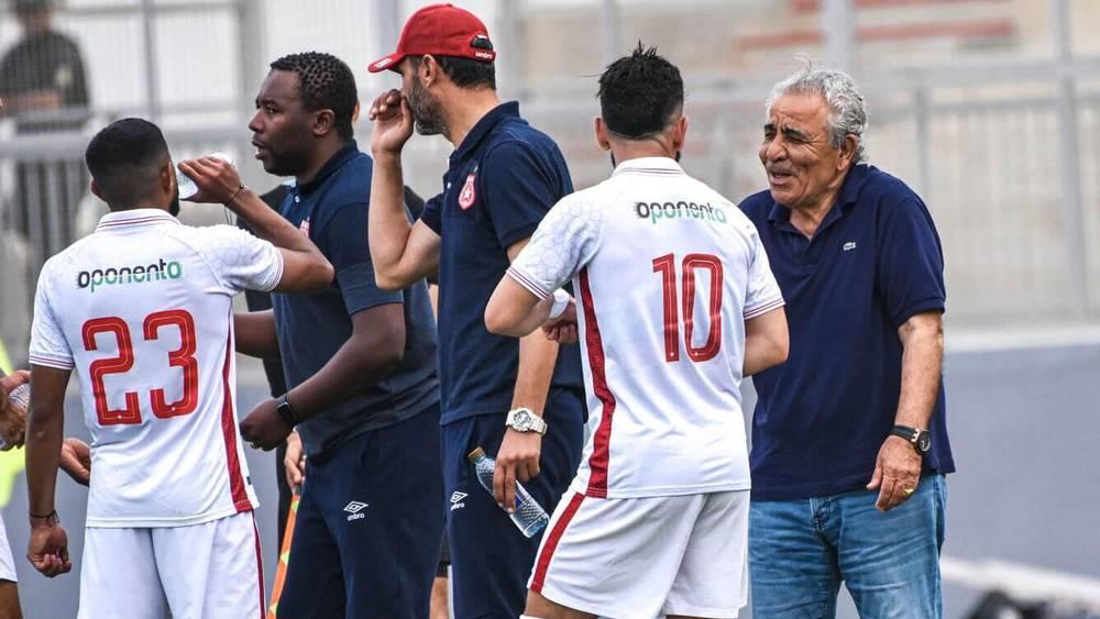 النجم الساحلي بقيادة فوزي البنزرتي يتوج بلقب الدوري التونسي الممتاز للمرة الـ11 في تاريخه
