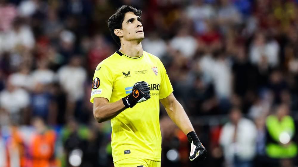 تقارير/ النصر السعودي يقدم عرضا أوليا لإشبيلية من أجل ضم ياسين بونو