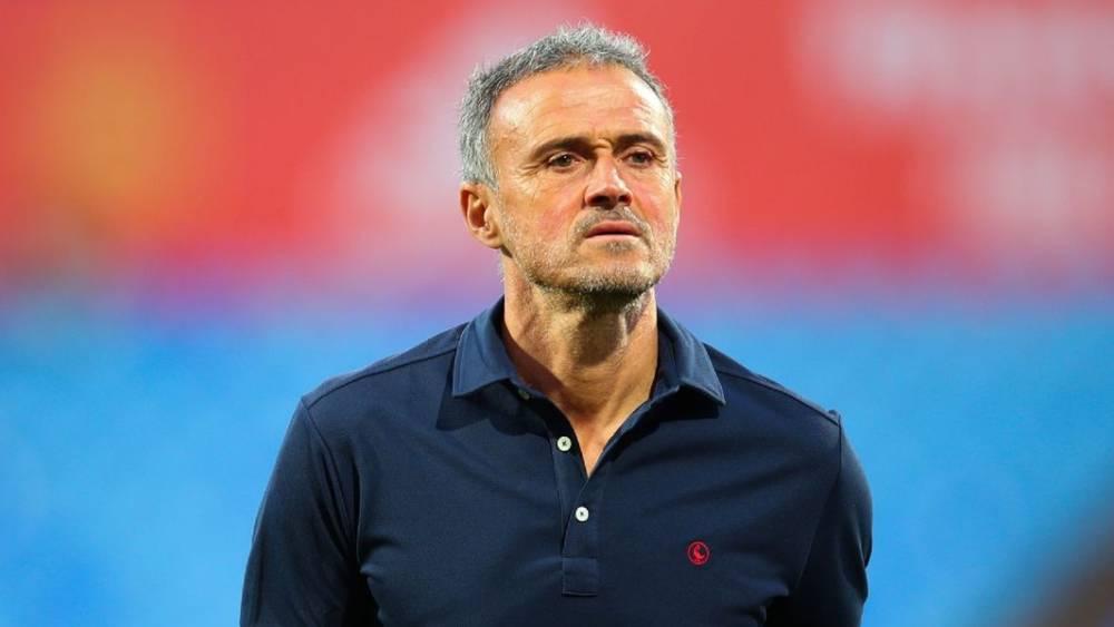 "لو باريزيان"/ لويس إنريكي في باريس لتوقيع عقد تدريب سان جيرمان لمدة موسمين والإعلان الرسمي غدا الأربعاء