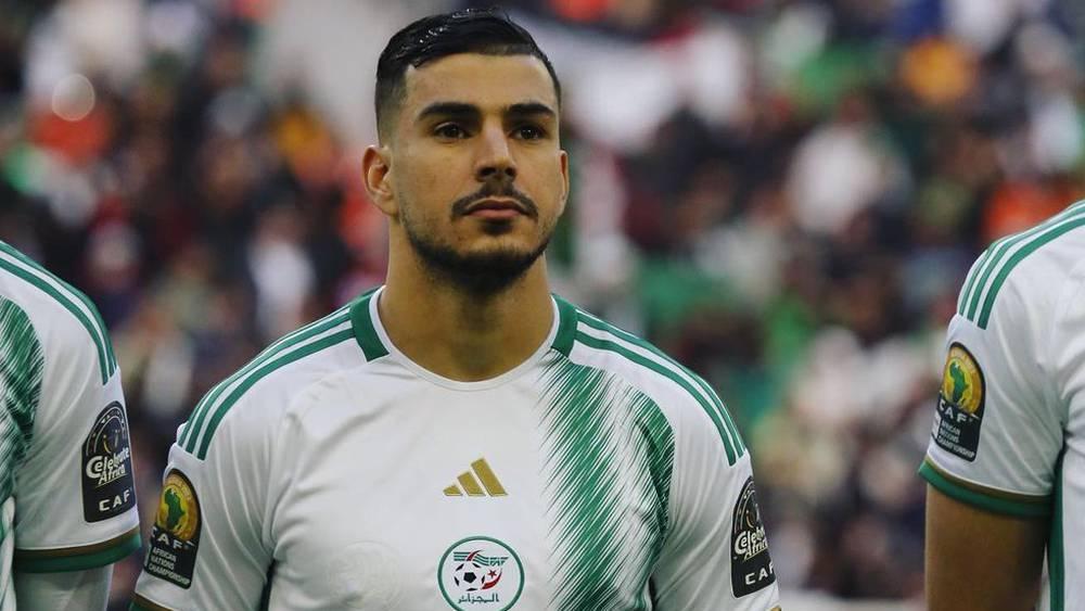 الجزائري زكرياء الدراوي يوقع للوداد لثلاثة مواسم