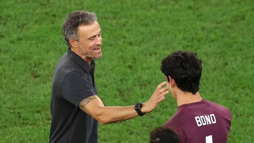 حساب "الليغ 1" بتويتر يُعيد نشر تصريح لإنريكي يمدح فيه قُدرات ياسين بونو