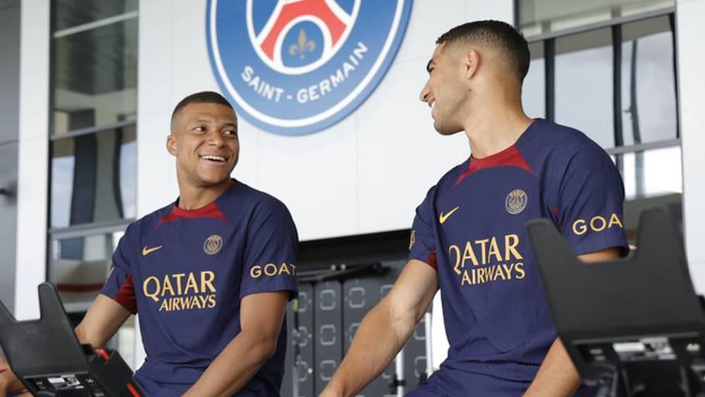 بحضور حكيمي ومبابي.. باريس سان جيرمان يُدشّن استعداداته للموسم المقبل